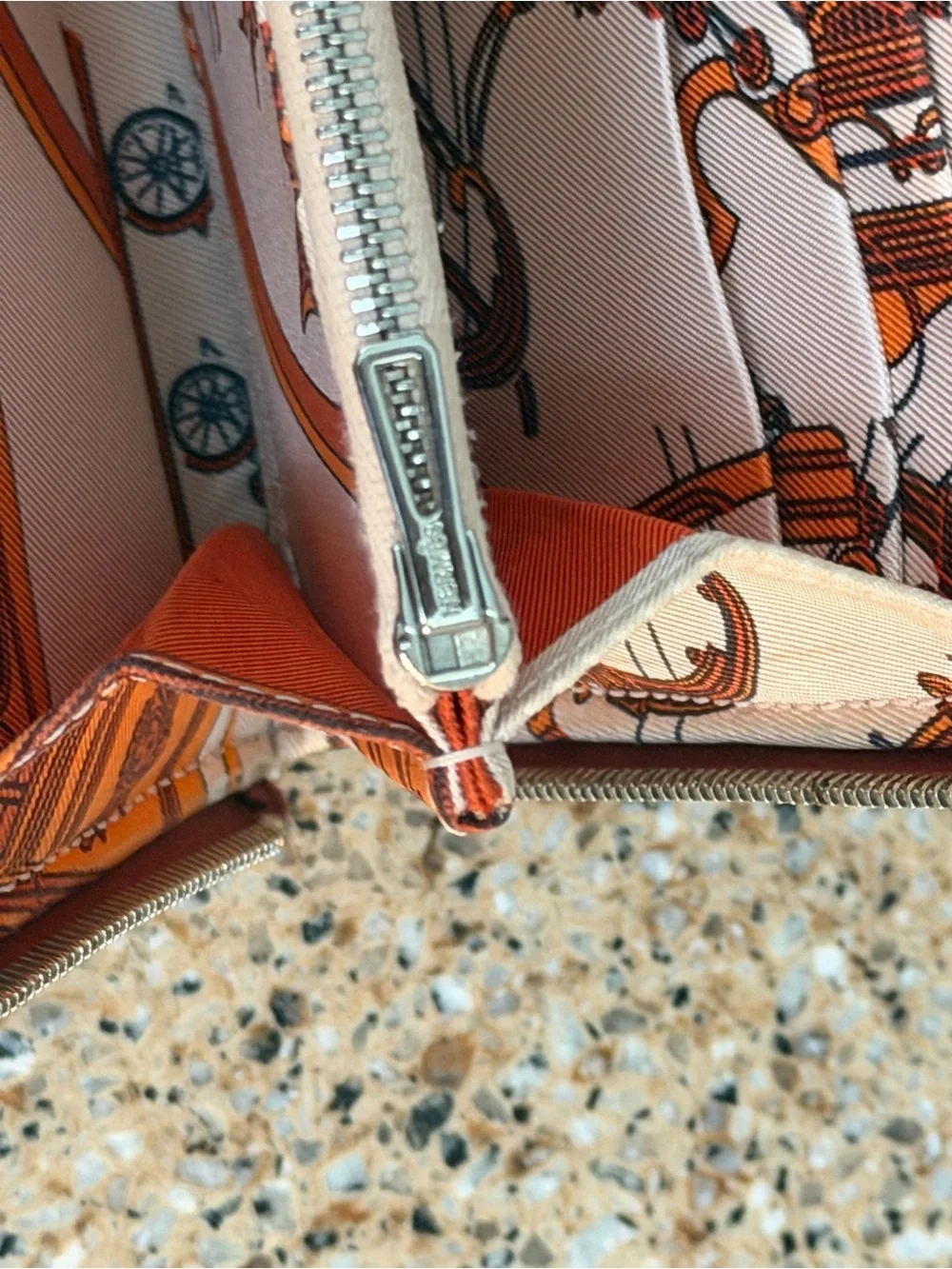 Hermes Vintage 1968 Azap Leather long zip around wallet w/ silk print - Picture 11 of 15